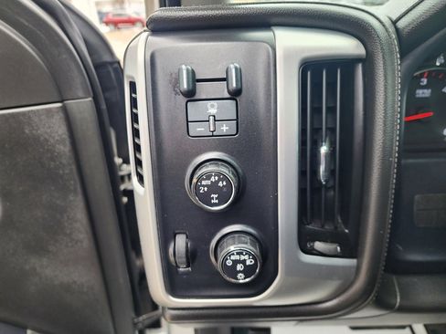 Used 2015 GMC Sierra 1500 SLE w/ SLE Value Package image 30