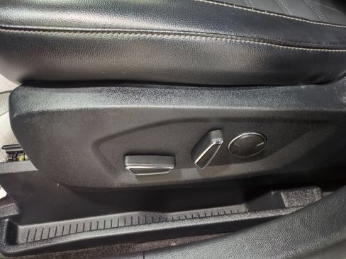 Used 2018 Ford Edge SEL w/ Equipment Group 201A AWD/4WD image 19