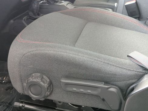 Used 2025 Jeep Wrangler Unlimited Rubicon w/ Convenience Group image 15