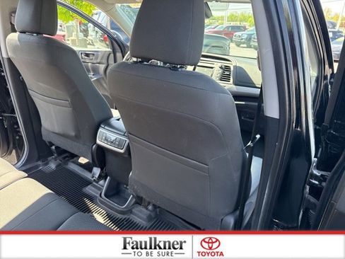 Certified 2019 Toyota Highlander LE image 14
