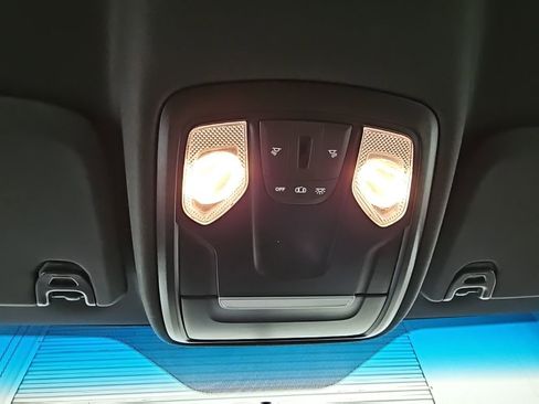 Used 2024 RAM 2500 Tradesman w/ Chrome Appearance Group image 22