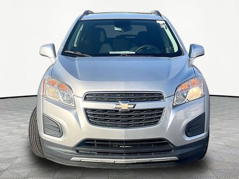 Used 2015 Chevrolet Trax LT w/ LT Sun and Sound Package image 2
