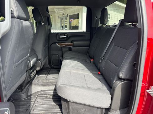 Used 2021 GMC Sierra 2500 SLE w/ SLE Value Package; AWD/4WD image 16