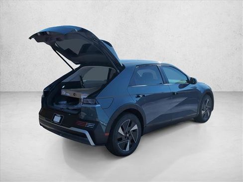 New 2026 Hyundai Ioniq 5 SEL image 2