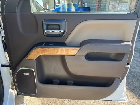 Used 2018 Chevrolet Silverado 1500 LTZ w/ Sport Package image 28