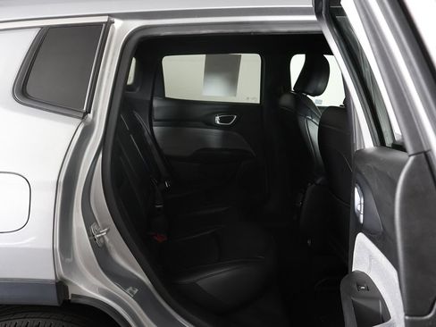 Used 2023 Jeep Compass Latitude AWD/4WD image 28