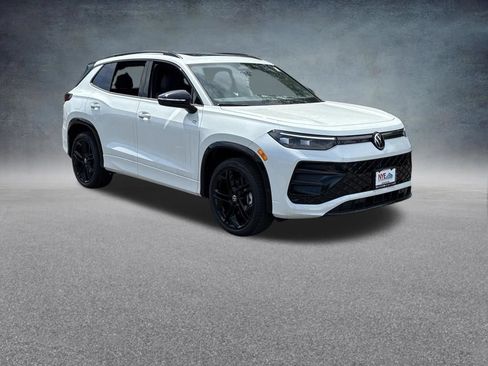 New 2026 Volkswagen Tiguan SE R-Line AWD/4WD image 7