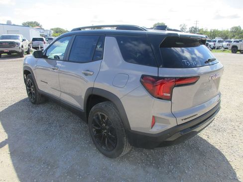 New 2027 GMC Terrain Elevation w/ Elevation Premium Package FWD image 6