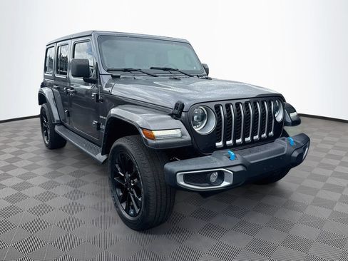 Used 2023 Jeep Wrangler Unlimited Sahara AWD/4WD image 4