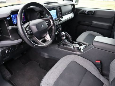 Used 2021 Ford Bronco Big Bend w/ Sasquatch Package image 3