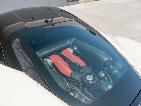 Used 2018 Ferrari 488 GTB RWD image 48