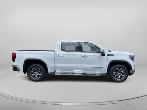 New 2026 GMC Sierra 1500 SLT AWD/4WD image 2