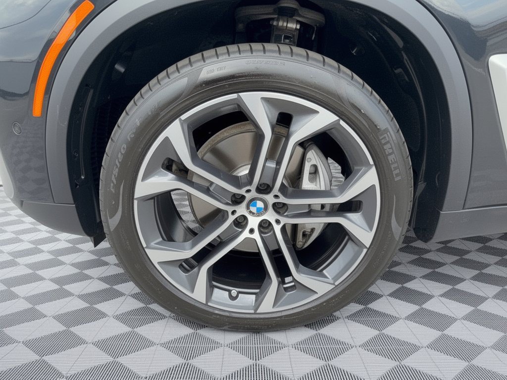 Certified 2024 BMW X5 sDrive40i w/ Premium Package RWD image 13