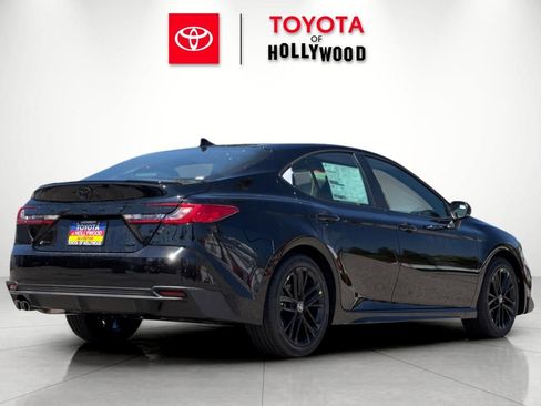 New 2026 Toyota Camry SE FWD image 4