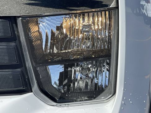 Used 2025 Chevrolet Silverado 2500 LT AWD/4WD image 16