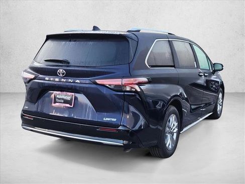 New 2026 Toyota Sienna Limited FWD image 2