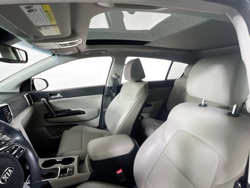 Used 2022 Kia Sportage EX w/ EX Technology Package AWD/4WD image 22