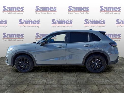 Certified 2025 Honda HR-V Sport image 4
