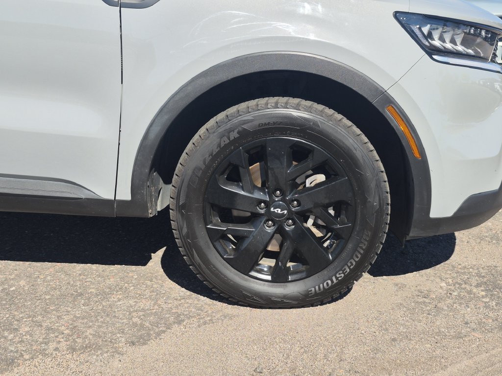 Used 2023 Kia Sorento S AWD/4WD image 18