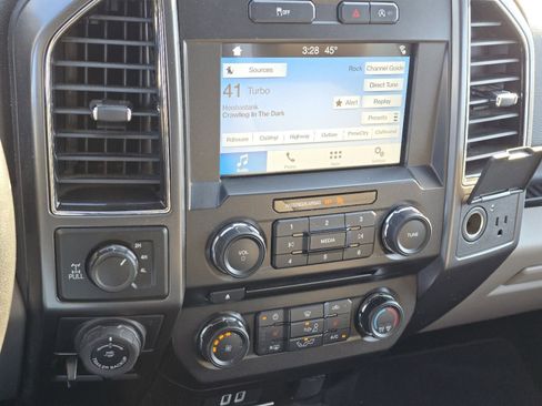 Used 2018 Ford F150 XLT w/ Equipment Group 302A Luxury image 24