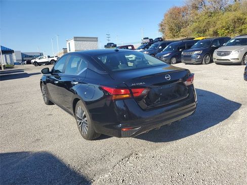 Used 2024 Nissan Altima 2.5 SV image 6