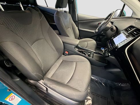 Used 2020 Toyota Prius Prime LE image 15