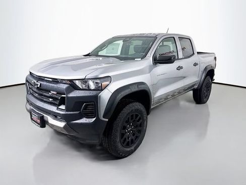 New 2026 Chevrolet Colorado Trail Boss AWD/4WD image 3