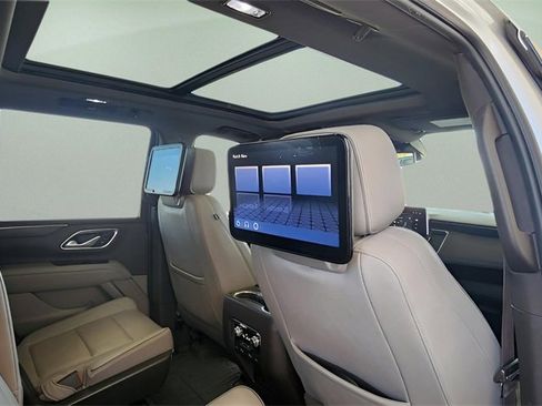 Used 2023 GMC Yukon SLT image 23