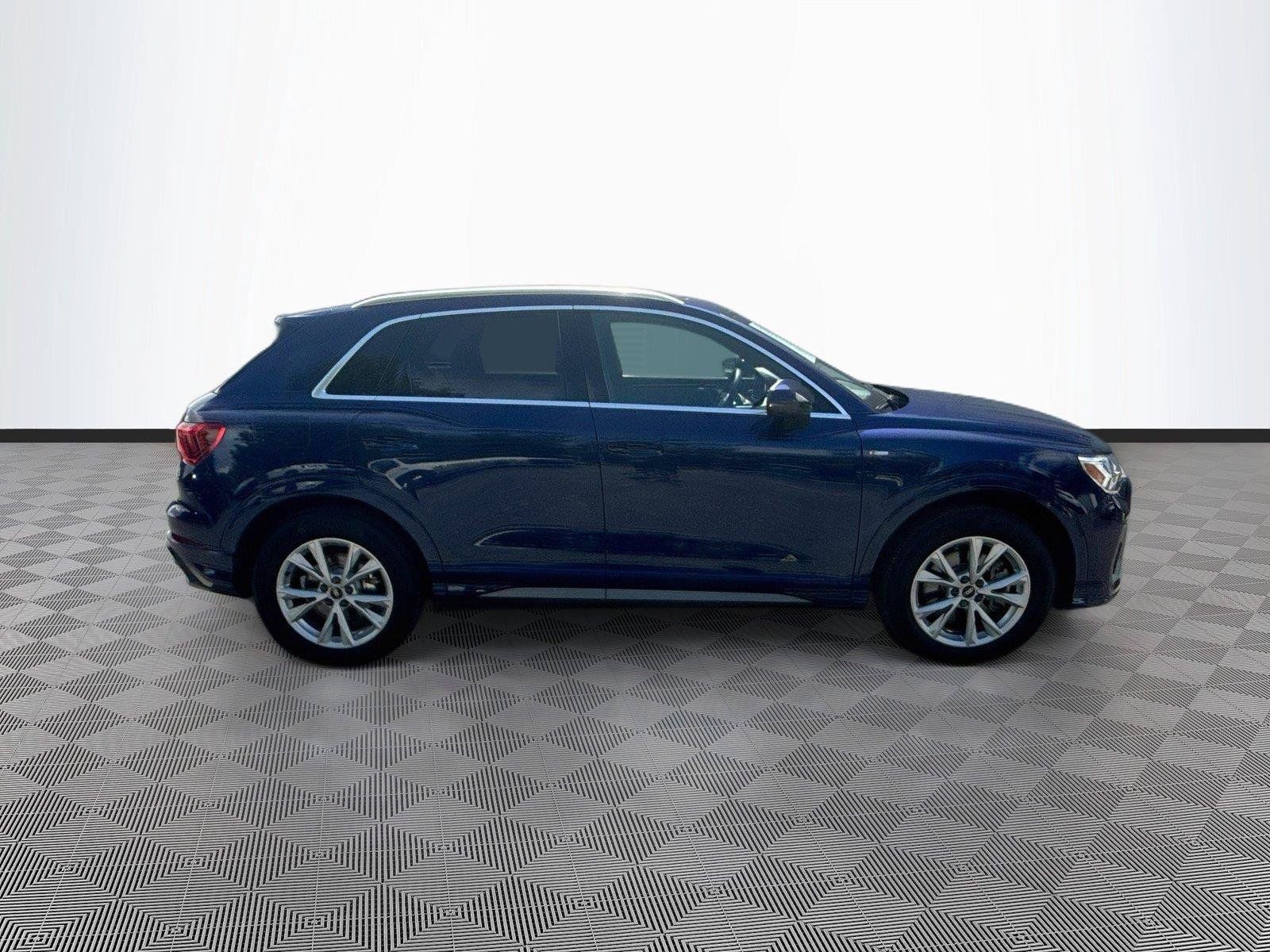 Used 2022 Audi Q3 2.0T Premium Plus AWD/4WD image 8