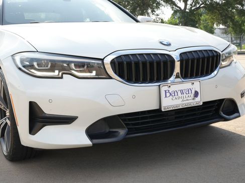 Used 2020 BMW 330i Sedan w/ Convenience Package RWD image 27
