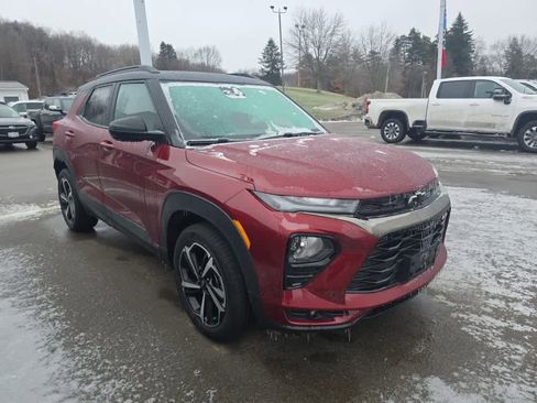 Used 2023 Chevrolet TrailBlazer RS w/ Convenience Package image 3