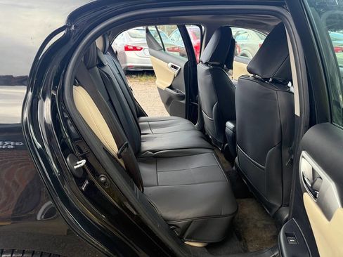 Used 2013 Lexus CT 200h image 29