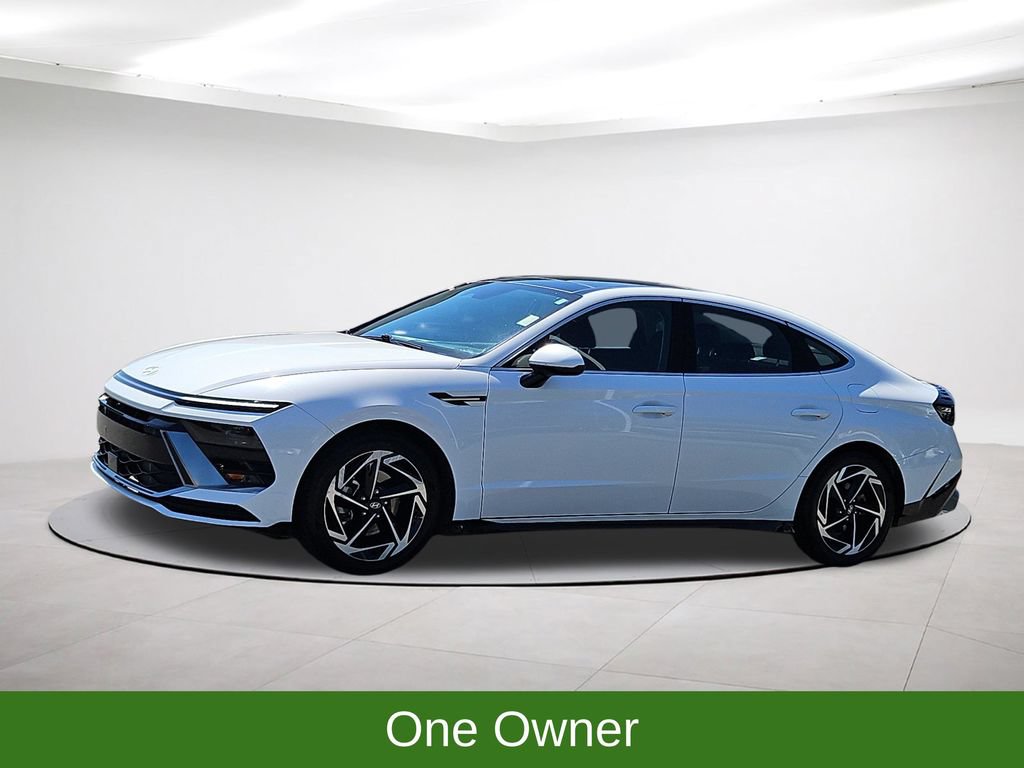 Used 2025 Hyundai Sonata SEL FWD image 3