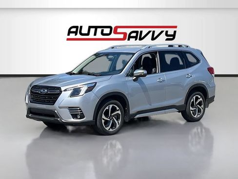 Used 2023 Subaru Forester Touring AWD/4WD image 3
