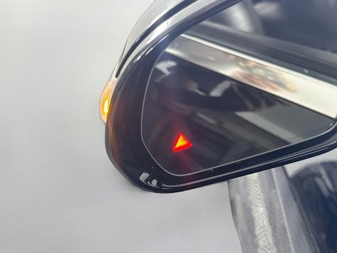 Used 2016 Mercedes-Benz Maybach S 600 image 23