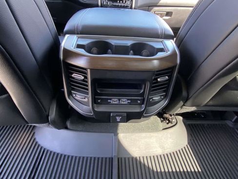 Used 2021 RAM 1500 Laramie image 10
