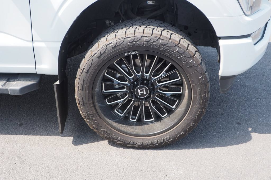 Used 2022 Ford F150 XLT w/ Equipment Group 302A High AWD/4WD image 10