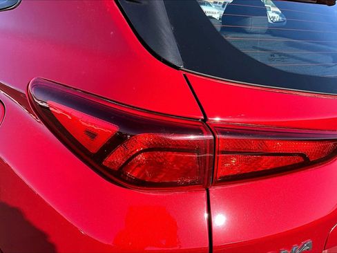 Used 2022 Hyundai Kona SE AWD/4WD image 27