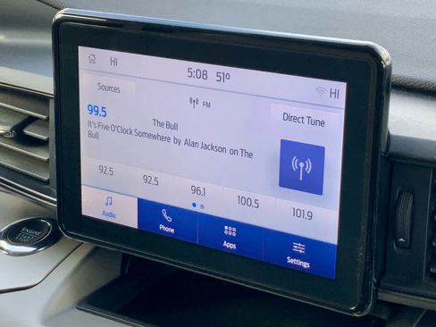 Used 2022 Ford Explorer XLT AWD/4WD image 45