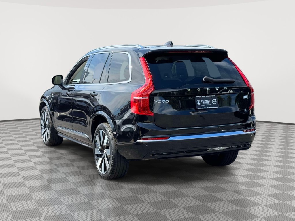 Certified 2024 Volvo XC90 T8 Plus w/ Protection Package Premier AWD/4WD image 5