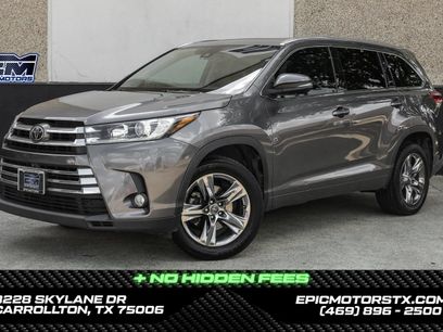 Used 2017 Toyota Highlander Limited Platinum