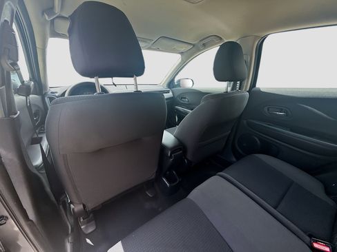 Used 2021 Honda HR-V LX image 23