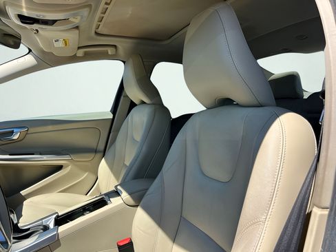 Used 2016 Volvo S60 T5 Premier FWD image 31