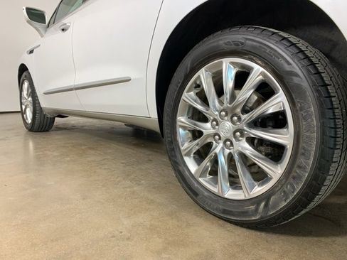 Used 2018 Buick Enclave Premium w/ Experience Buick Package image 18