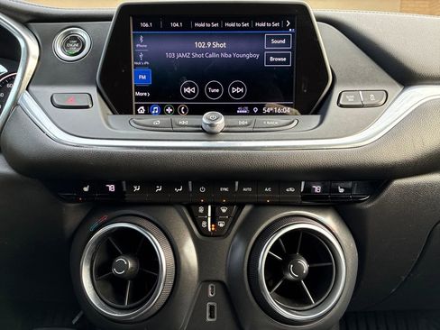 Used 2019 Chevrolet Blazer LT image 19