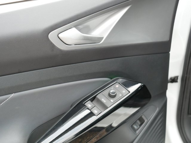 Certified 2023 Volkswagen ID.4 Pro S AWD/4WD image 16