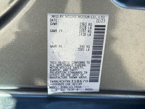 Used 2024 Nissan Altima 2.5 SR FWD image 26