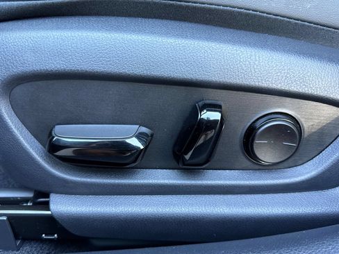 Certified 2025 Lexus ES 350 w/ Accessory Package (Z1) FWD image 13