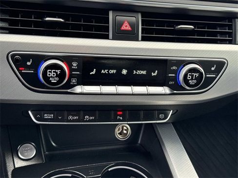 Used 2017 Audi A4 2.0T Premium image 14