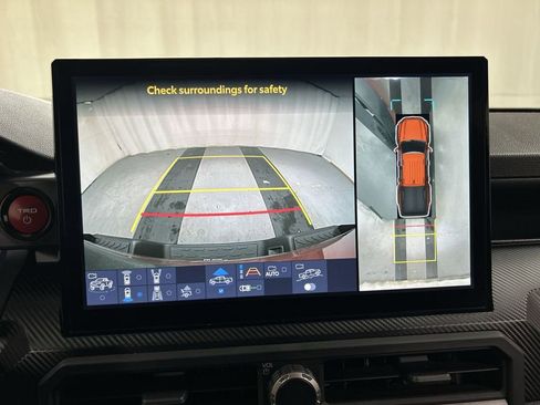 Used 2024 Toyota Tacoma TRD Pro image 15